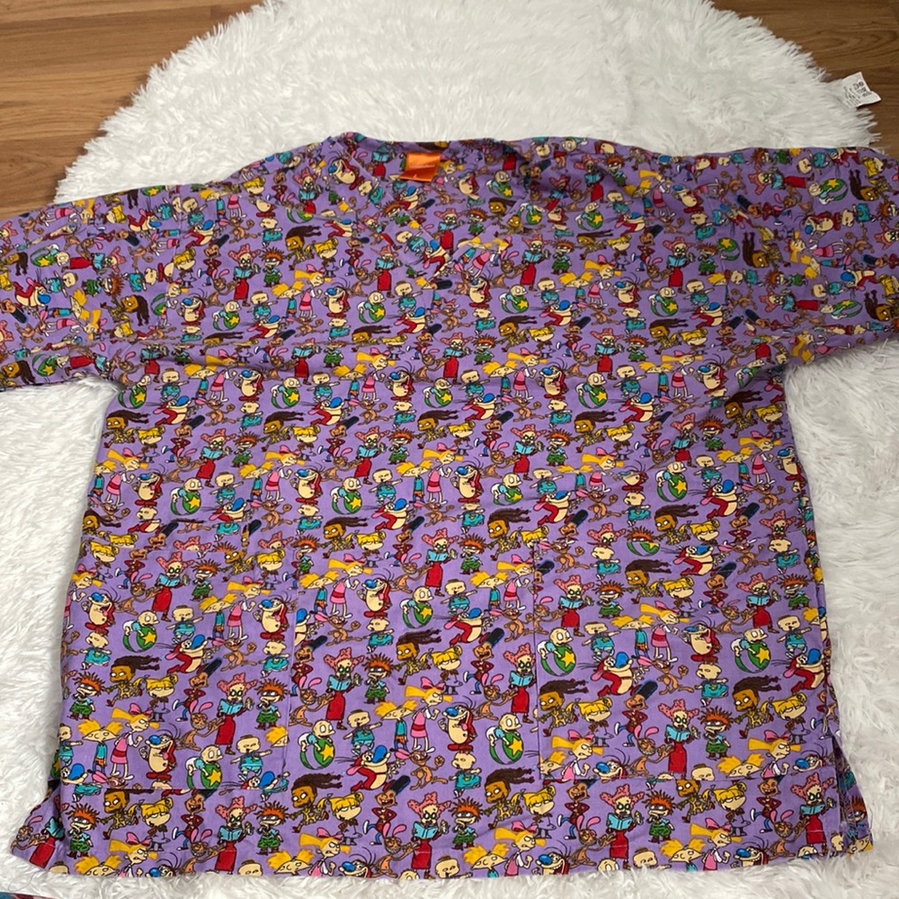 Women’s scrub top